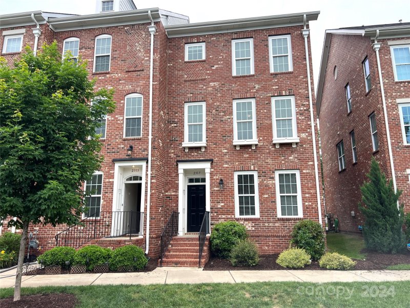 2317 Silver Crescent Drive