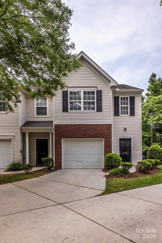 Property image 2 at 2124 Whispering Way, Charlotte, NC 28212