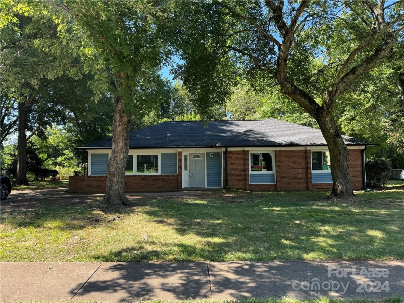 7510 Riding Trail Road