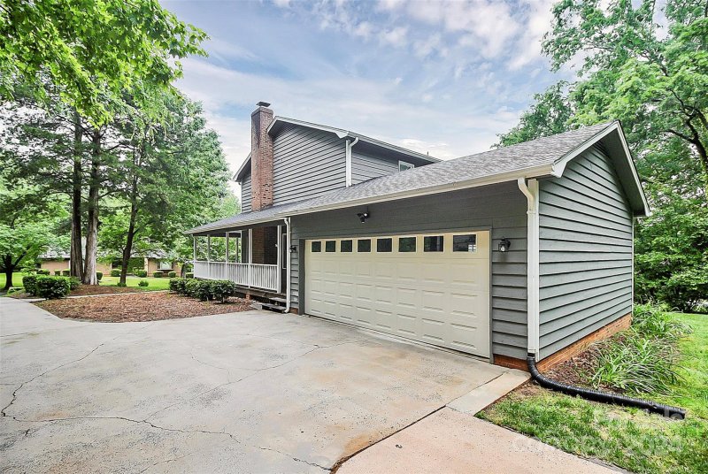 Property image 5 at 7212 Leaves Lane, Charlotte, NC 28213