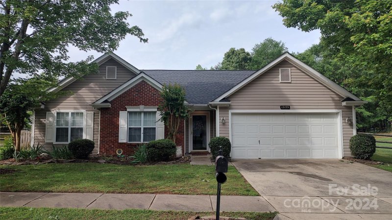 12155 Goff House Court