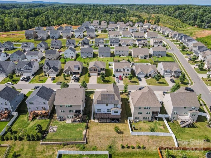 Property image 5 at 1515 Spruce Lane, Denver, NC 28037