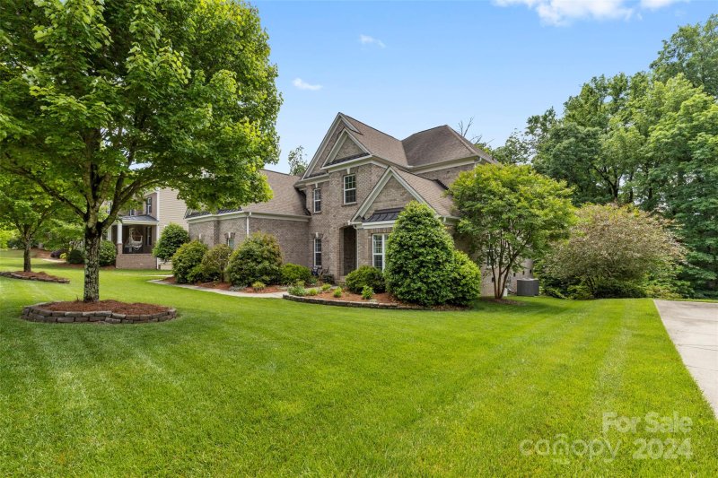 Property image 2 at 10151 Alabaster Drive, Davidson, NC 28036