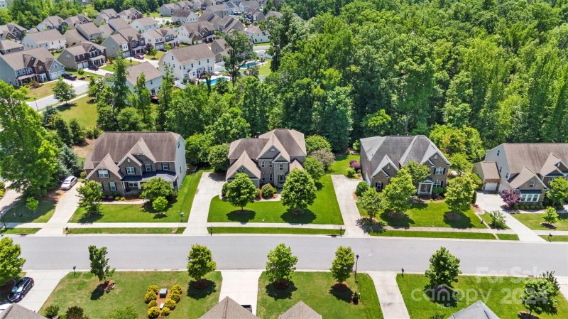 Property image 4 at 10151 Alabaster Drive, Davidson, NC 28036