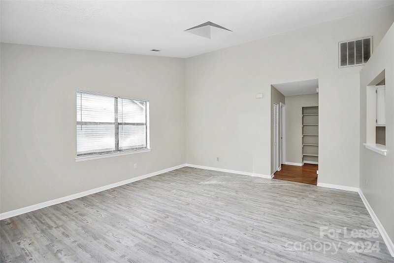 Property image 4 at 5414 Amado Street, Charlotte, NC 28215