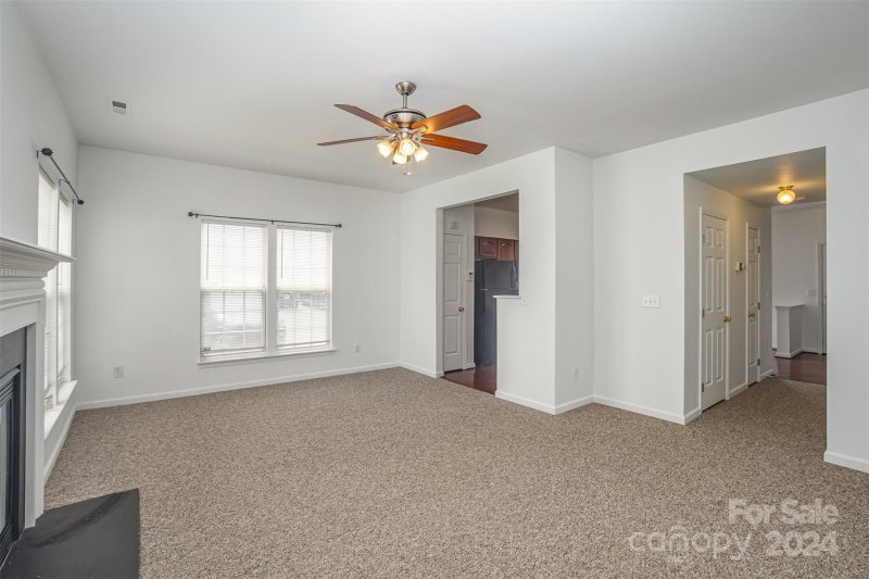 Property image 3 at 5356 Jocelyn Lane, Charlotte, NC 28269