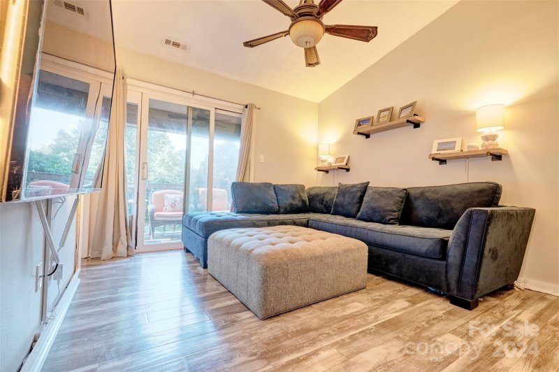 Property image 4 at 4158 Charlotte Highway, Lake Wylie, SC 29710