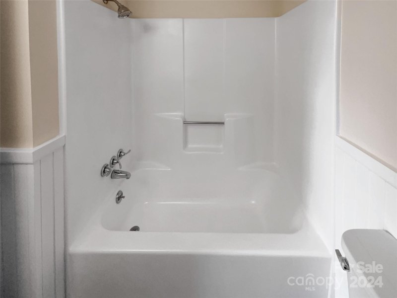 Property image 5 at 100 Willow Run Drive, Gastonia, NC 28056