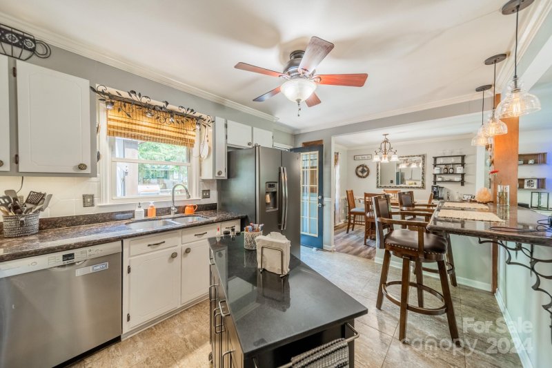 Property image 4 at 7508 Limerick Drive, Charlotte, NC 28270