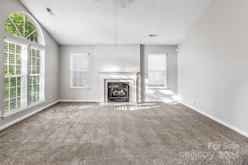 Property image 3 at 9903 Peppermint Lane, Charlotte, NC 28215