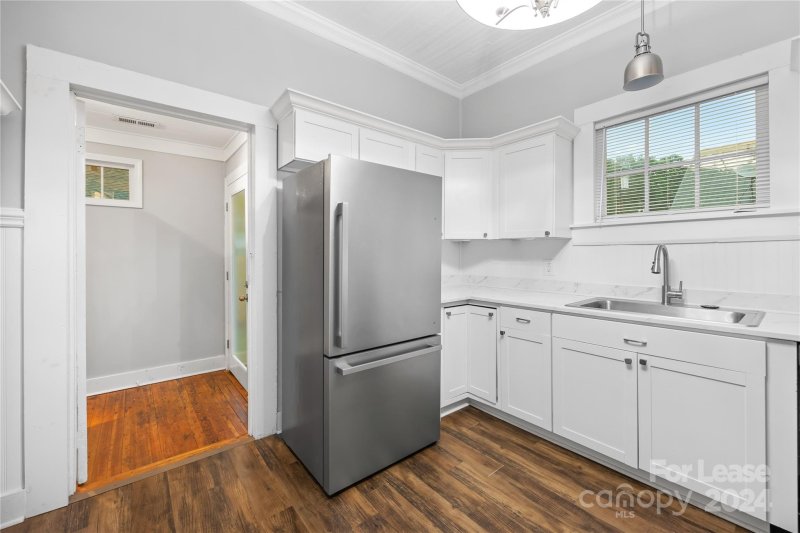 Property image 3 at 713 Academy Street, Mooresville, NC 28115