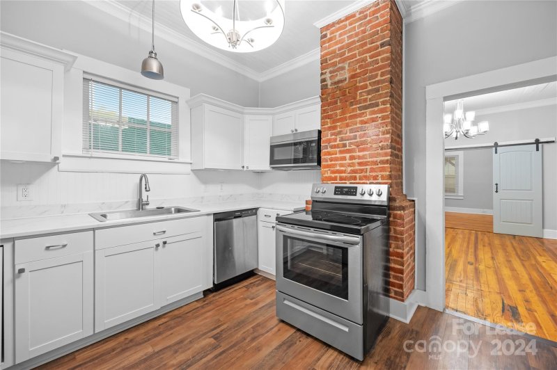 Property image 4 at 713 Academy Street, Mooresville, NC 28115