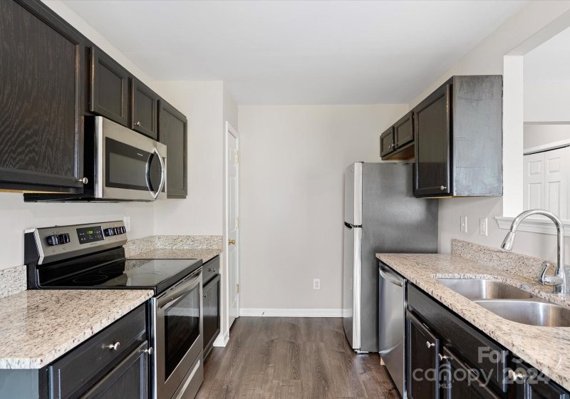 Property image 3 at 5434 Esther Lane, Charlotte, NC 28214