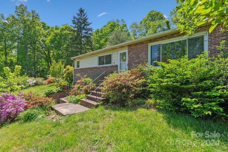 Property image 5 at 101 Azalea Avenue, Swannanoa, NC 28778