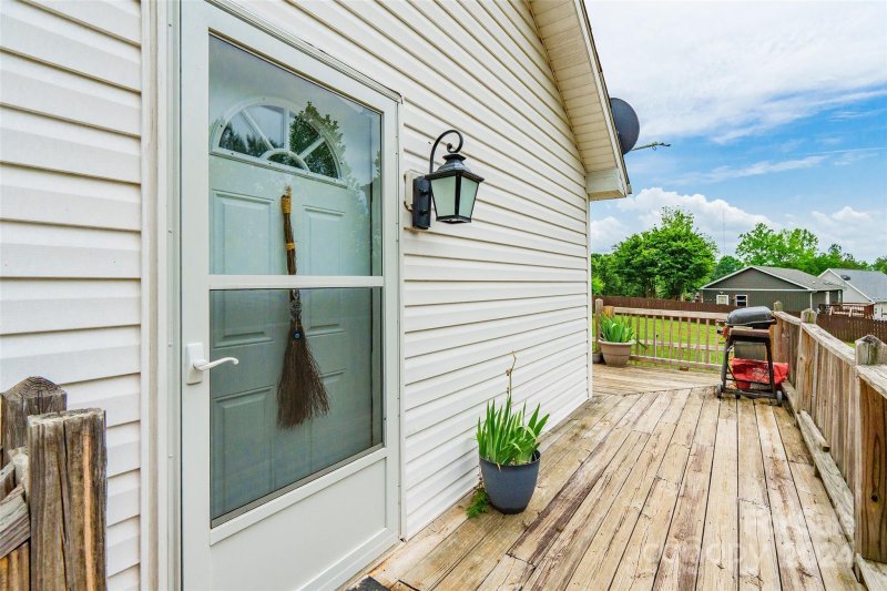 Property image 3 at 340 Old Hardin Road, Dallas, NC 28034