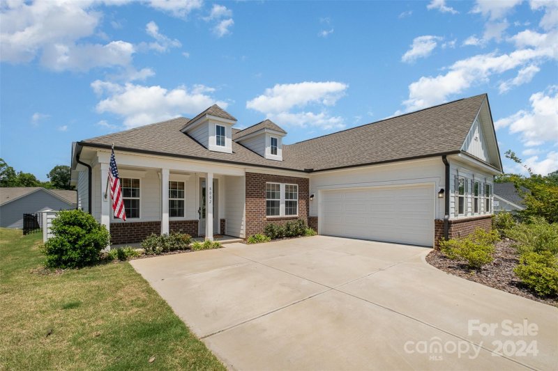 Property image 2 at 8002 Green Heron Court, Belmont, NC 28012