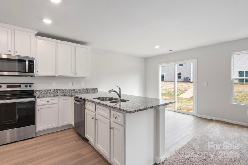 Property image 2 at 2069 Transatlantic Avenue, Charlotte, NC 28215