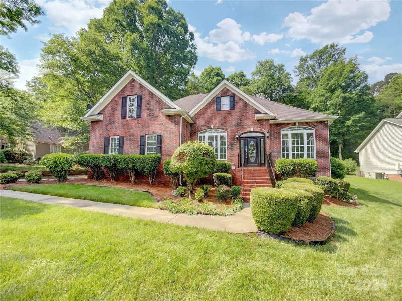 2261 Raven Drive