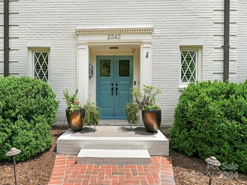 Property image 3 at 2343 Forest Drive, Charlotte, NC 28211
