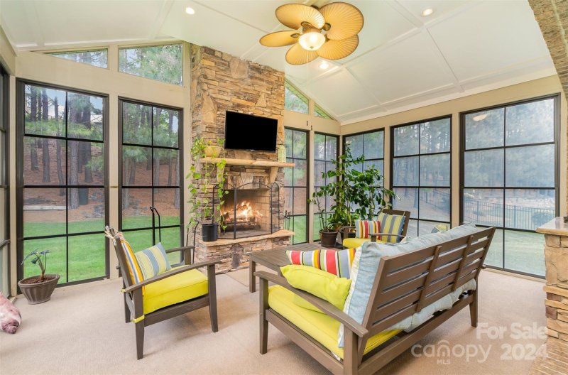 Property image 2 at 9052 Mossy Hill Lane, Fort Mill, SC 29707