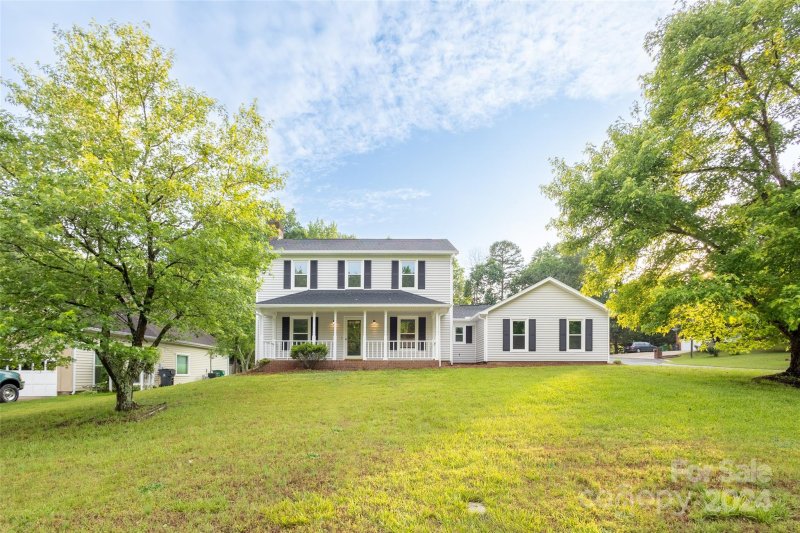 Property image 2 at 7229 Rothmore Street, Charlotte, NC 28215