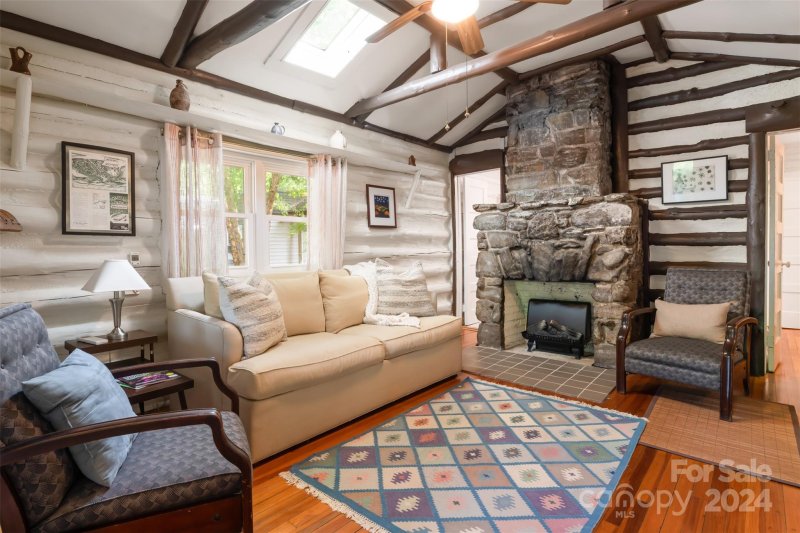 Property image 2 at 35 Azalea Drive, Asheville, NC 28805