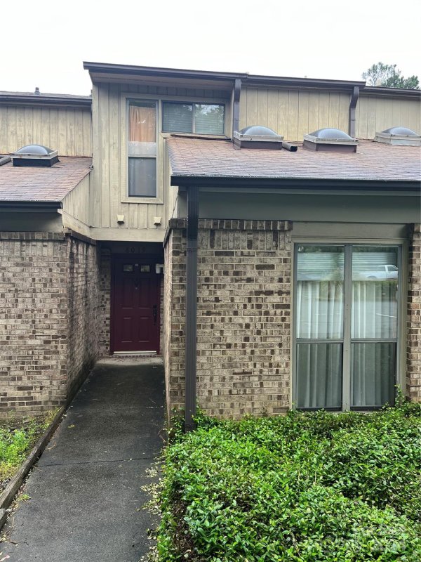 Property image 2 at 8019 Charter Oak Lane, Charlotte, NC 28226