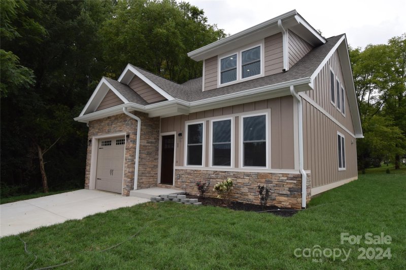 Property image 2 at 1 Jennlynn Drive, Arden, NC 28704