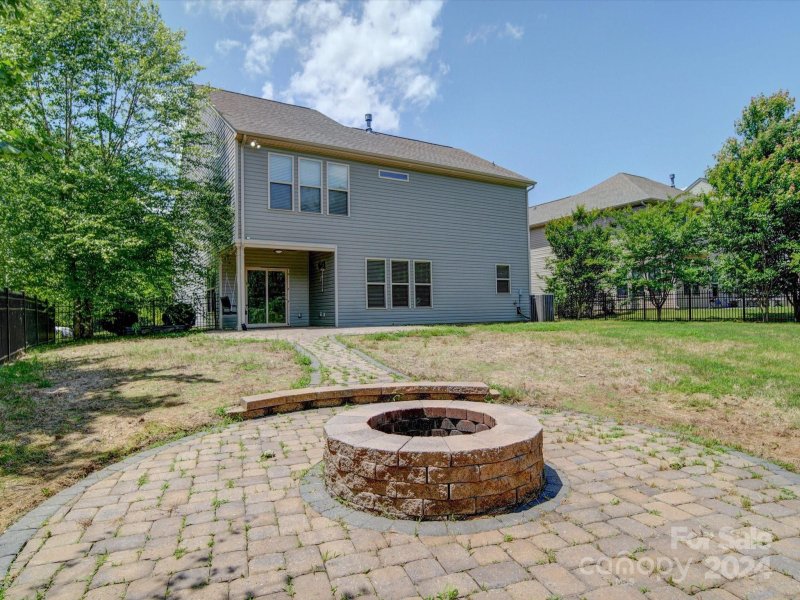 Property image 4 at 15202 Colonial Park Drive, Huntersville, NC 28078