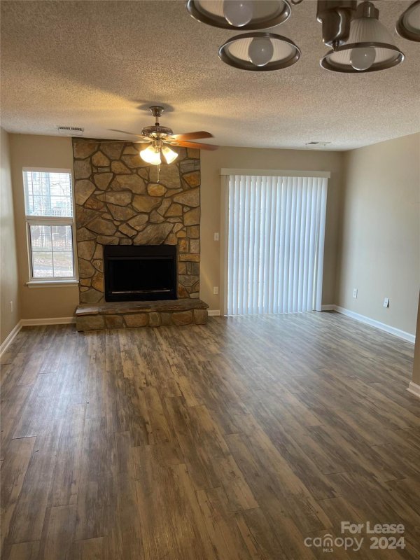 Property image 4 at 6400 Windsor Gate Lane, Charlotte, NC 28215