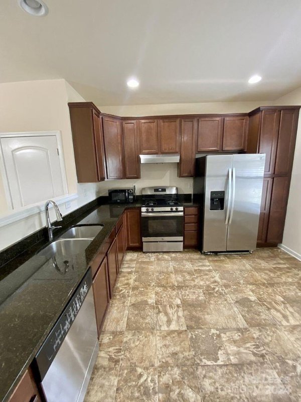 Property image 4 at 4704 Pepperstone Lane, Charlotte, NC 28269