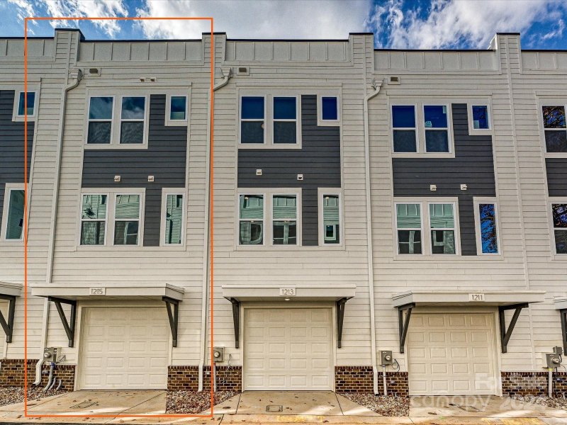 Property image 2 at 1215 E 34th Street, Charlotte, NC 28205