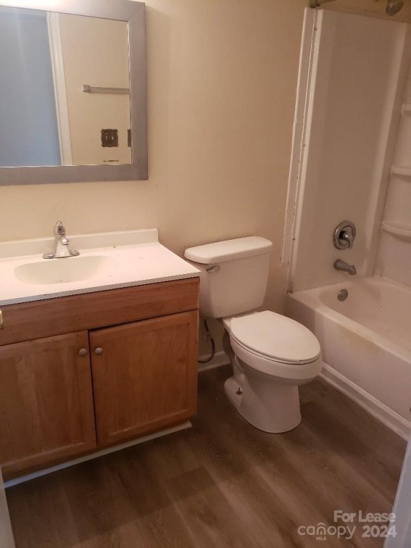 Property image 4 at 5808 Hunting Ridge Lane, Charlotte, NC 28212