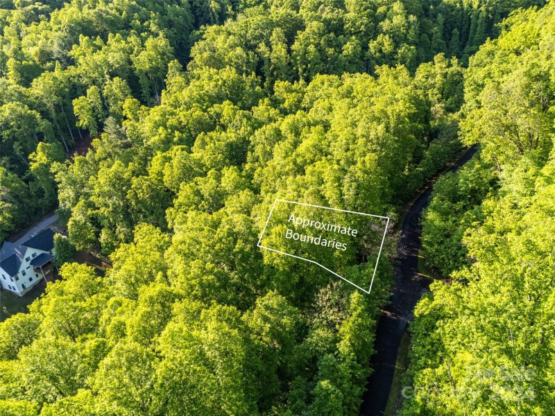 Property image 2 of 37 Ashewood Mountain Way in Ashewood, Candler, NC 28715