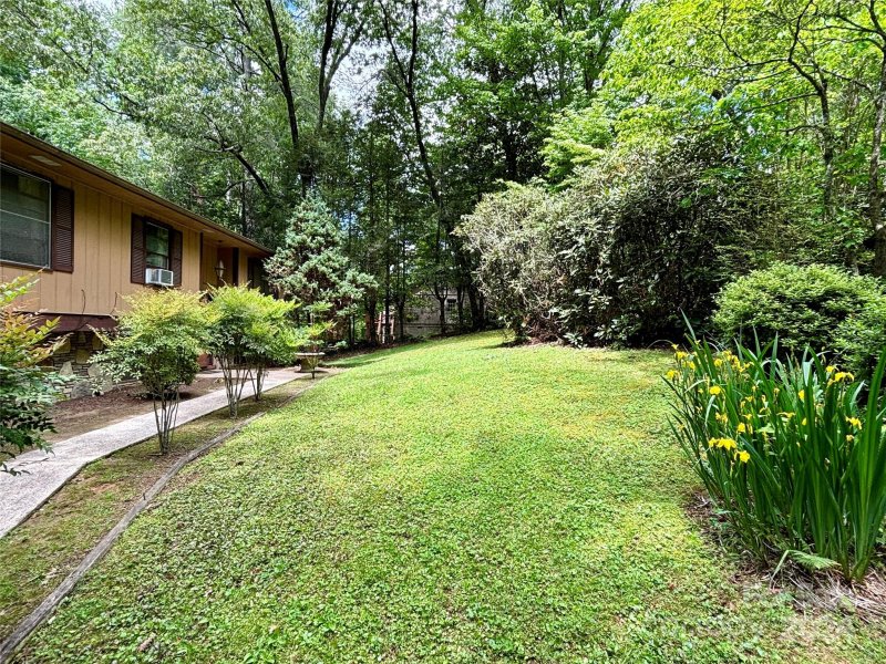 Property image 2 at 161 Timberlane Drive, Etowah, NC 28729