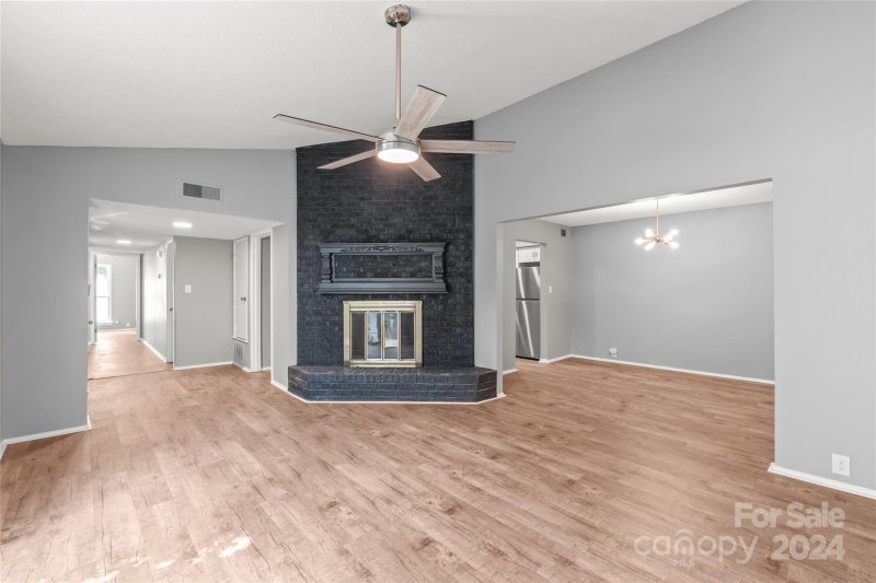 Property image 3 at 7033 Stonington Lane, Charlotte, NC 28227