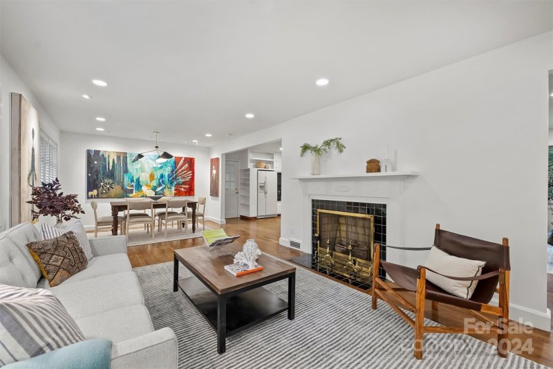 Property image 2 at 3311 Campbell Drive, Charlotte, NC 28205