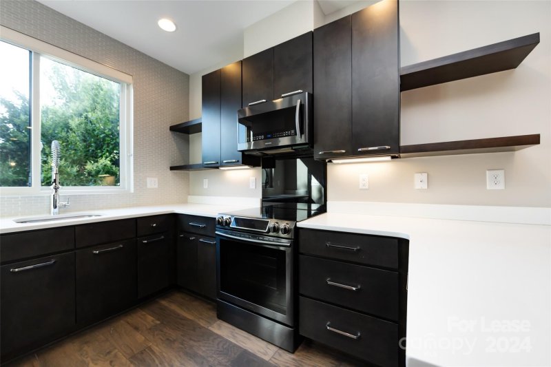 Property image 4 at 237 Domain Way, Charlotte, NC 28203