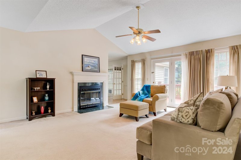 Property image 4 at 4214 10th Street Place, Hickory, NC 28601