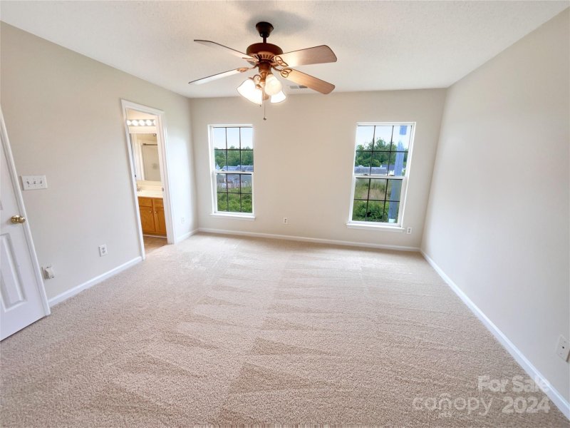 Property image 3 at 7105 Streator Court, Charlotte, NC 28216