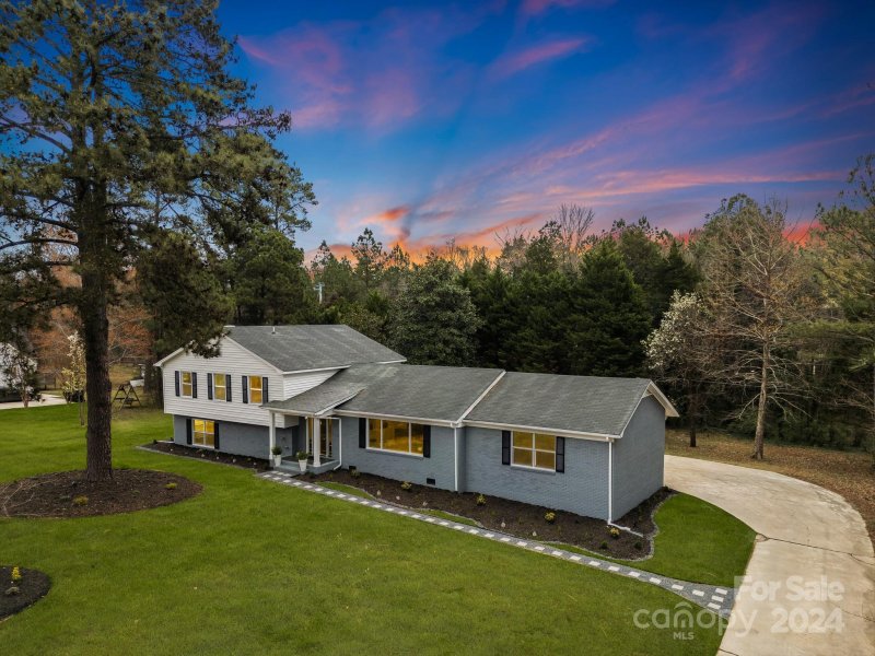 Property image 2 at 363 Rolling Ridge Road, Rock Hill, SC 29730