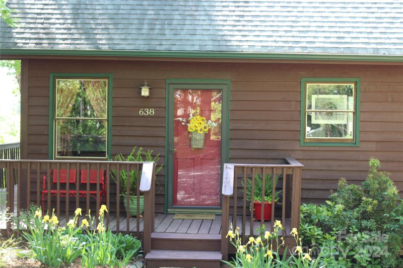 Property image 4 at 638 Justice Drive, Lake Lure, NC 28746