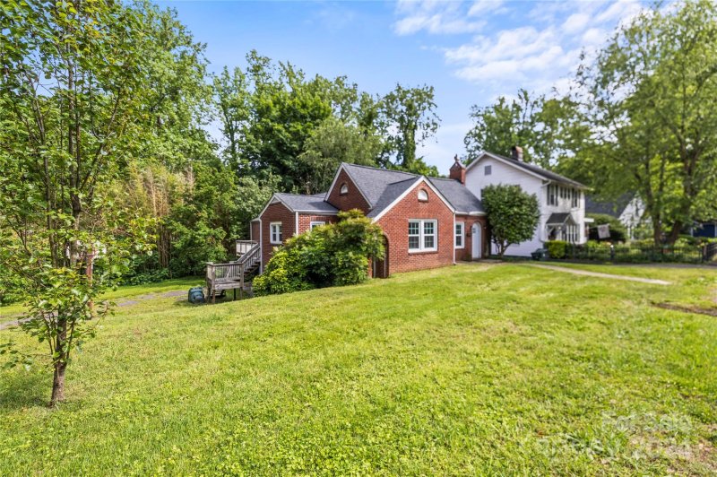 Property image 2 at 1404 Mcarver Street, Gastonia, NC 28052