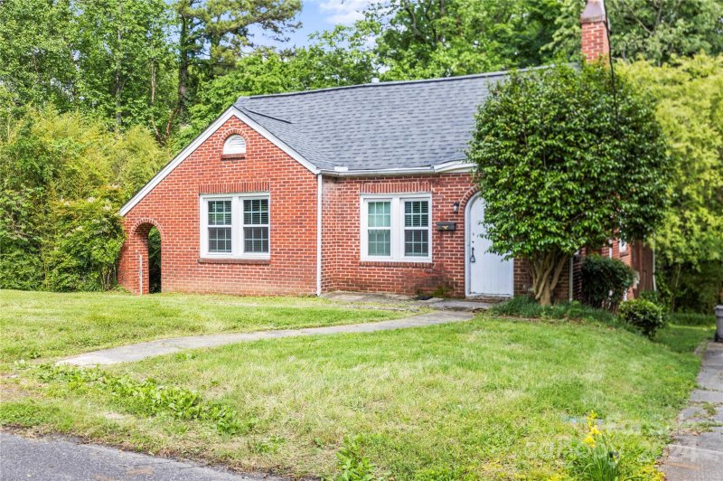 Property image 3 at 1404 Mcarver Street, Gastonia, NC 28052