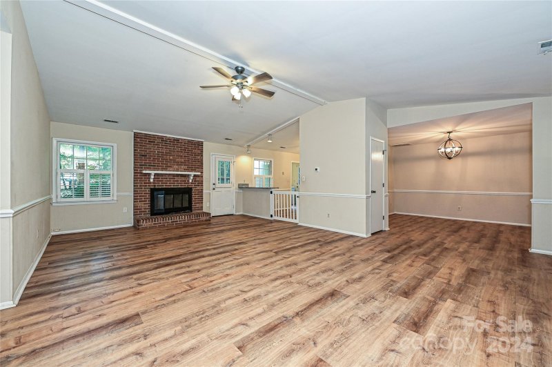 Property image 4 at 9624 Hinson Drive, Matthews, NC 28105