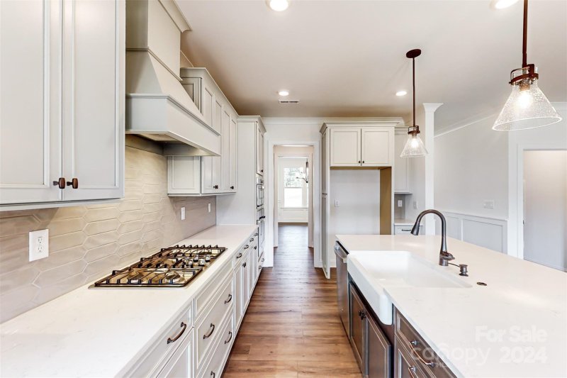 Property image 5 at 11128 Lochmere Road, Charlotte, NC 28278