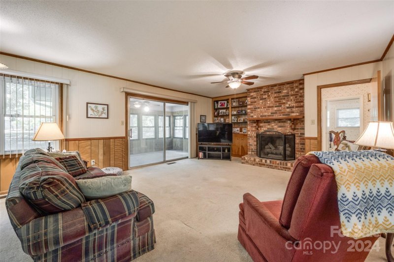 Property image 3 at 3808 Pine Cove Drive, Gastonia, NC 28056