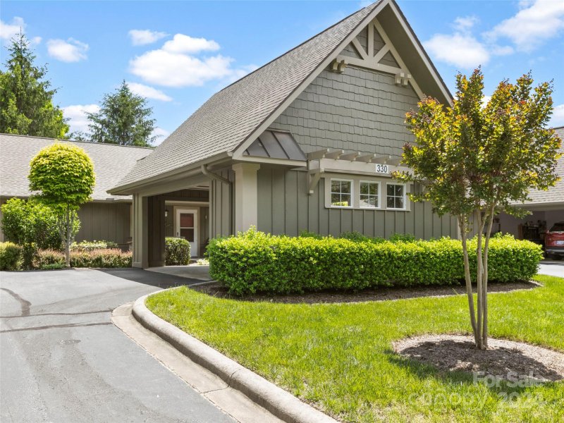 Property image 4 at 602 Fox Den Court, Hendersonville, NC 28792