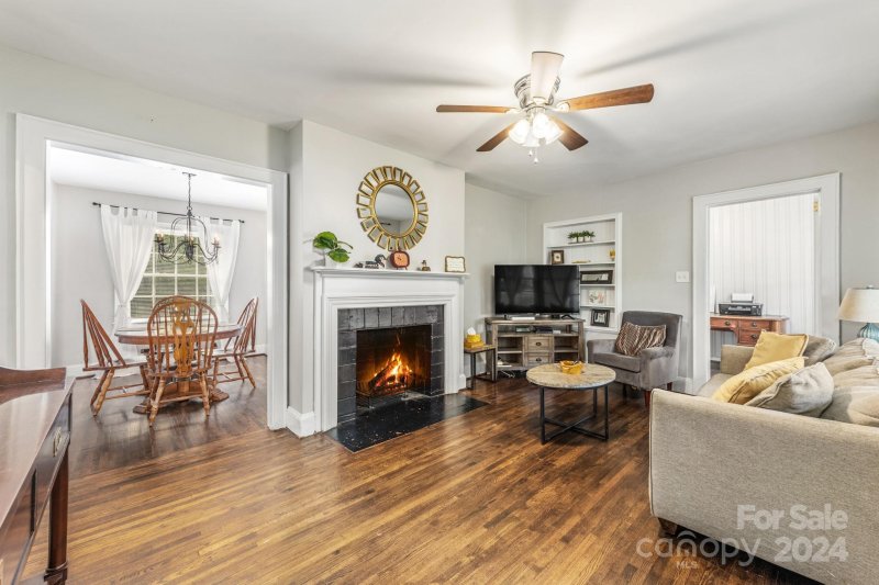 Property image 3 at 1929 Garibaldi Avenue, Charlotte, NC 28208