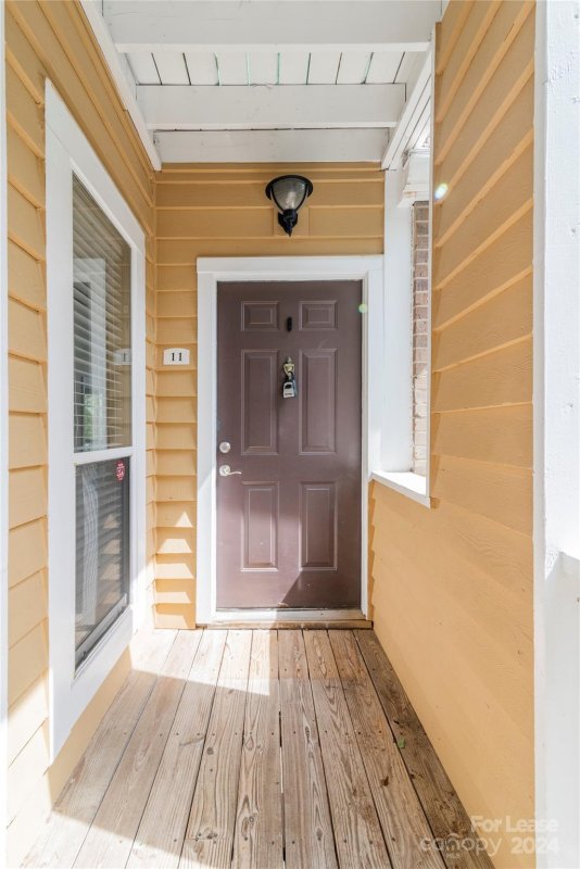 Property image 3 at 2516 Cranbrook Lane, Charlotte, NC 28207